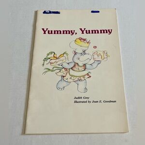 Yummy Yummy Book 18 x 12
